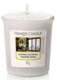 Yankee Candle Surprise Snowfall lumânare votivă 49 g